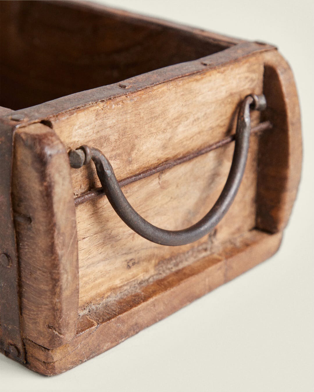 CAJA DE MADERA ENVEJECIDA